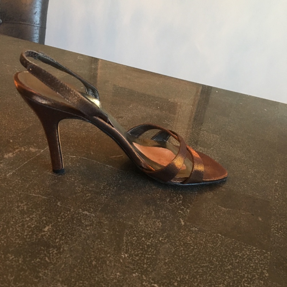 Barely Used Size 7 1/2 Stuart Weitzman Shoes. - image 5